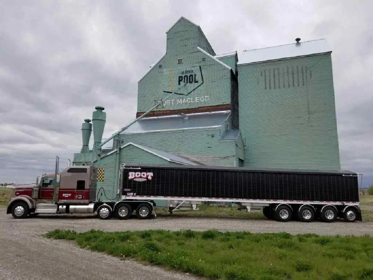 Bulk Hopper trailer